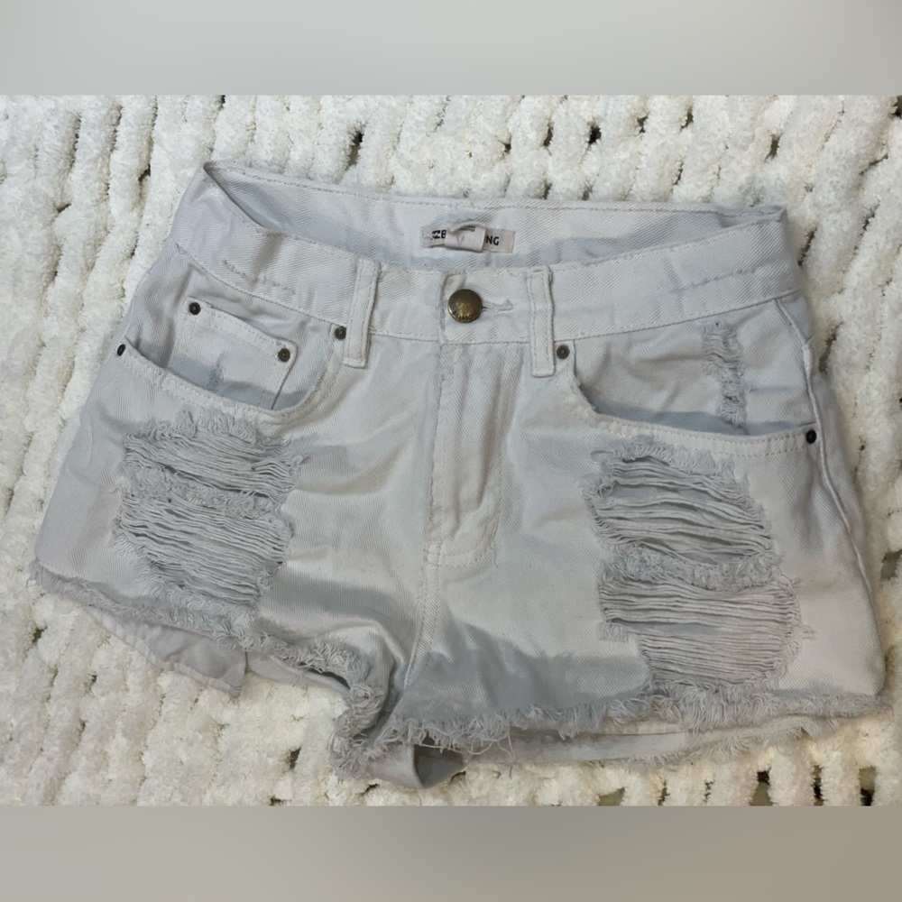 BILLABONG | distressed denim white shorts size 26